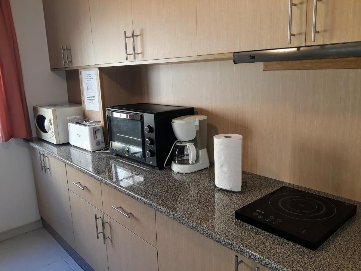 Apartamentos Ferrol Luaran gambar